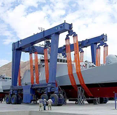 Rubber Tyred Mobile Boat Hoist Crane: Versatile Lifting for Marine Operations